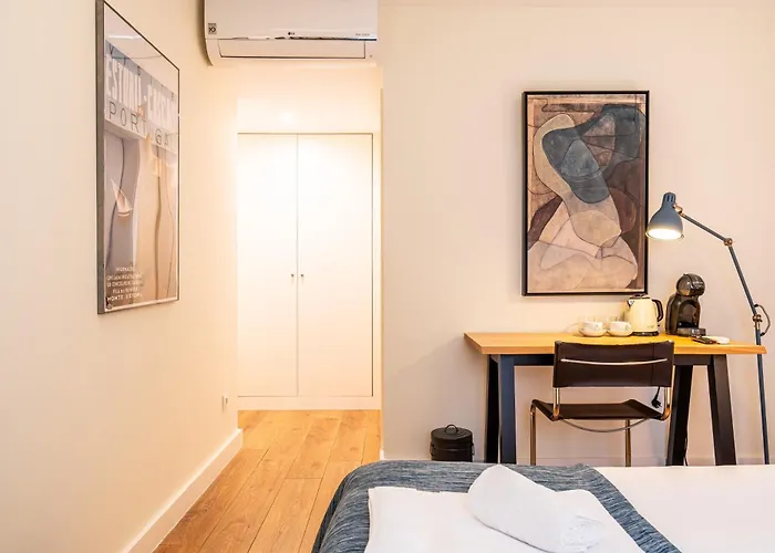 Homeysuite Bedroom 2 Seahouse *